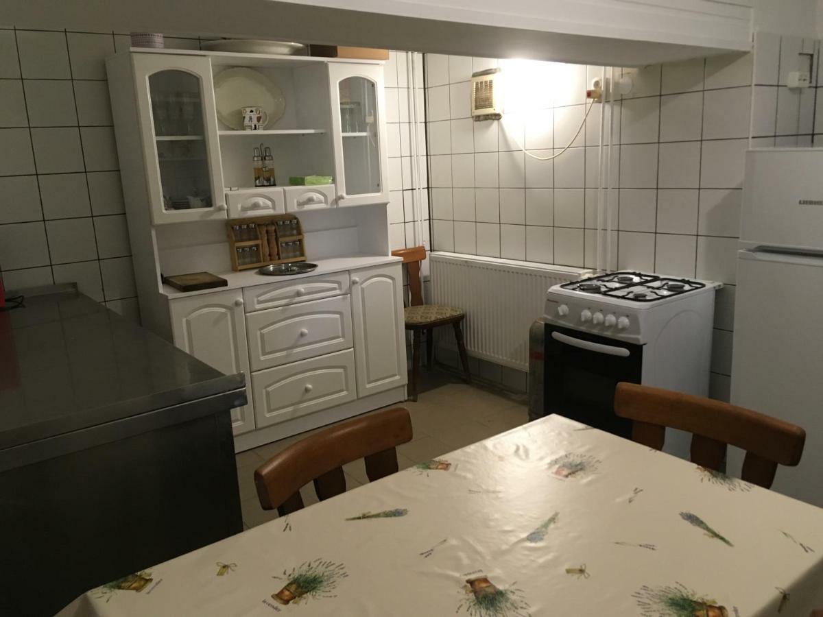 Balatonkenesei Nádfedeles Lovas Vendégház Exterior foto